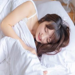 深度解析午夜试看120秒体验区的特点：沉浸式体验与用户吸引力大揭秘