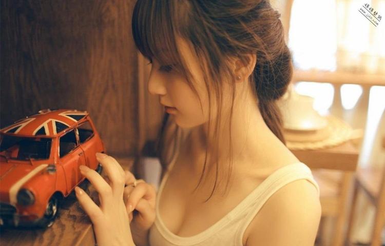 女大学生为何钟爱精油按摩